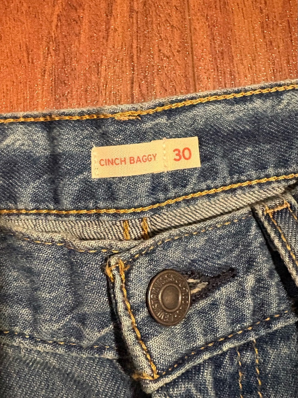 Women’s Levi’s Cinch Baggy Jeans Size 30 - Picture 3 of 6